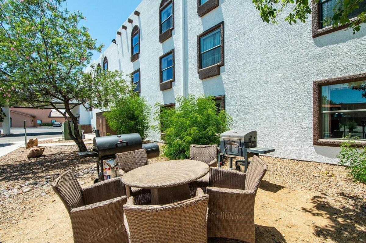 Vistas 216- Renovated Central Sierra Vista Long Term Discounts Exterior photo